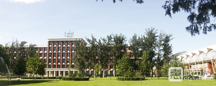 清華大學附屬中學