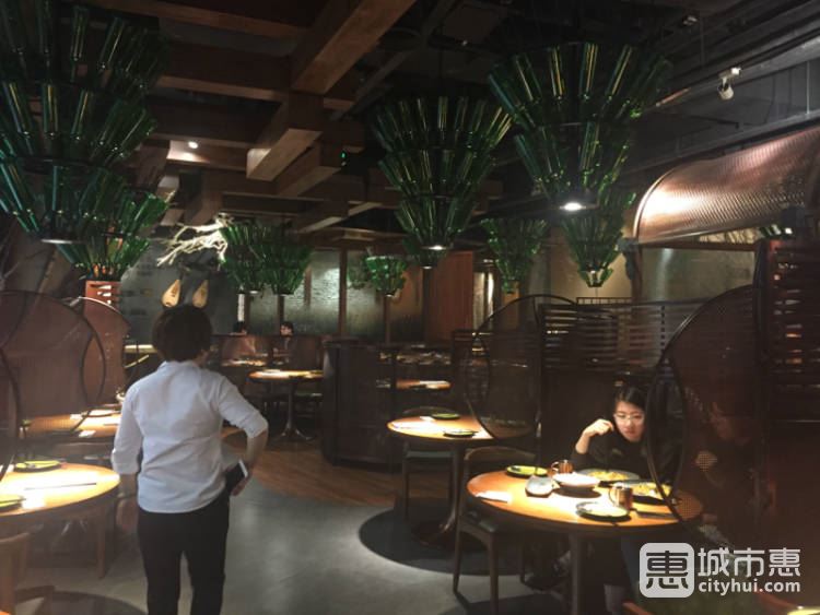 塔哈爾(愛(ài)琴海購(gòu)物公園店)