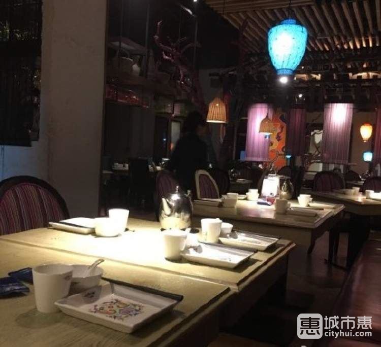 莊家小鎮(zhèn)(平江萬達店)